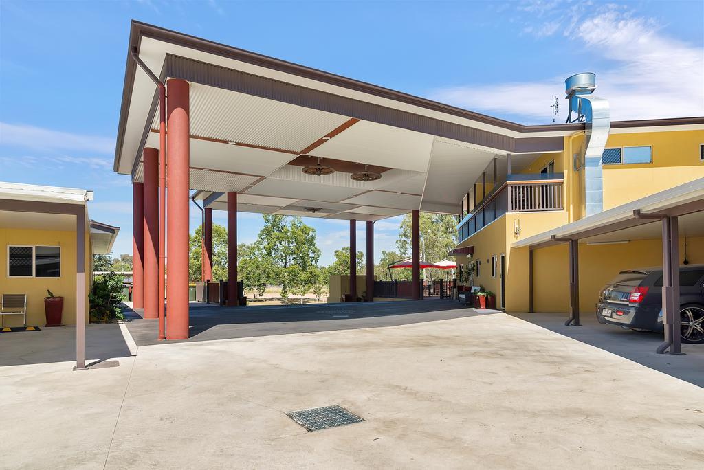 Swagsman Motel Miles Buitenkant foto